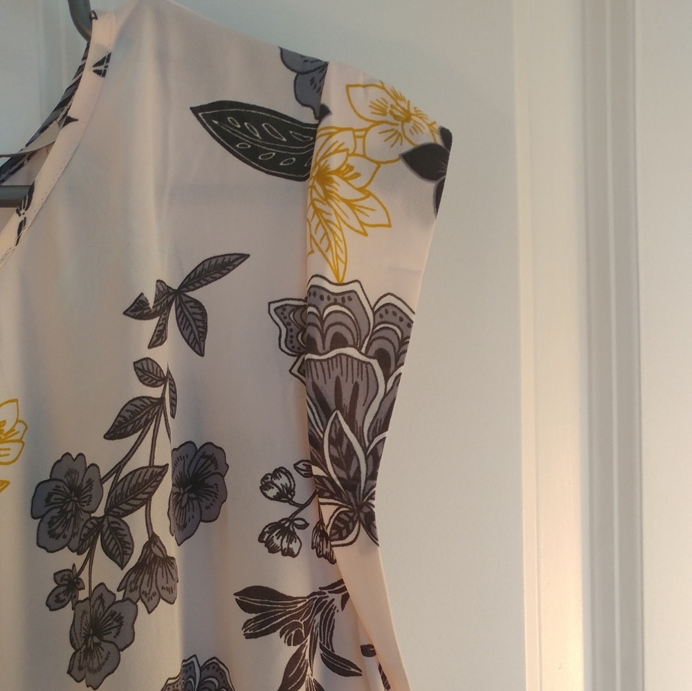 LOFT Pale Pink Floral Blouse